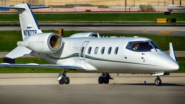Learjet 60 N787TS