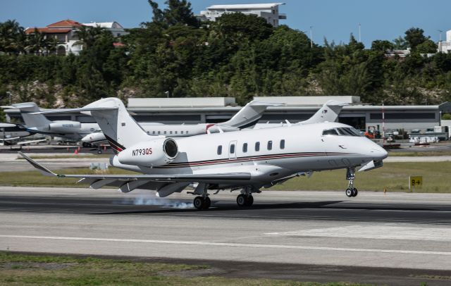 Challenger 300/350 N793QS