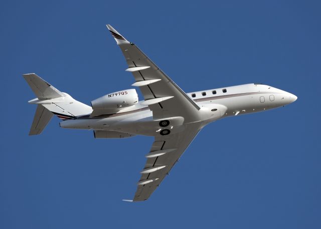 Challenger 300/350 N797QS