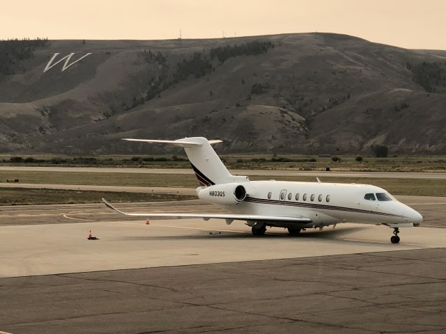 Citation Longitude N803QS