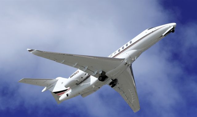 Citation Longitude N805QS