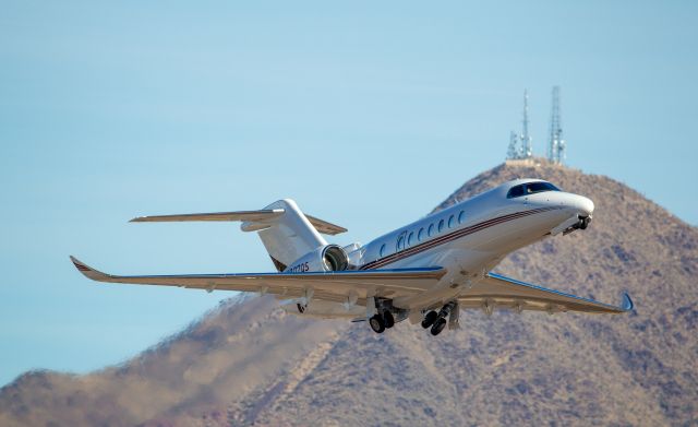 Citation Longitude N807QS