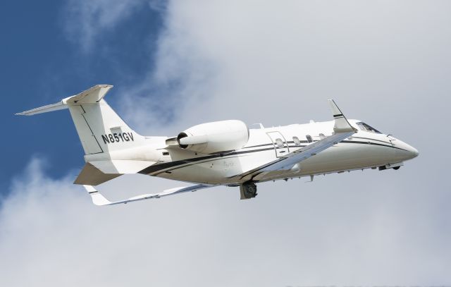 Learjet 60 N851GV