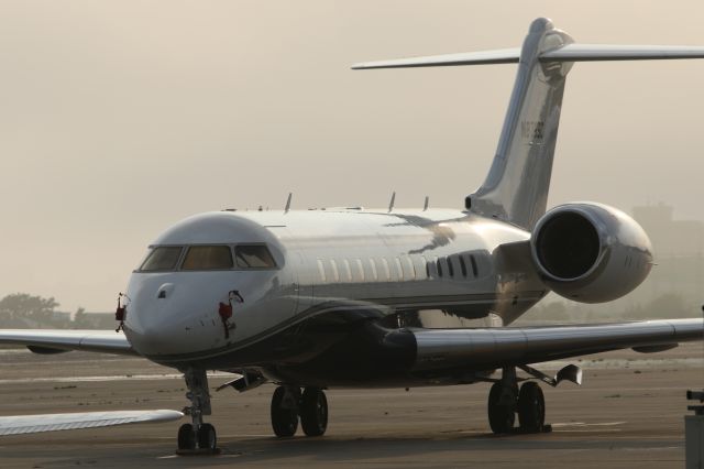 Global Express / 5000 N878SC