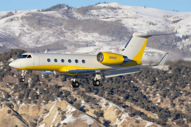 Gulfstream GIV N880CF