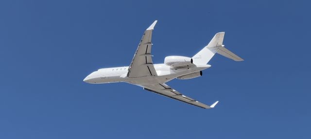 Global 5000 N889PG