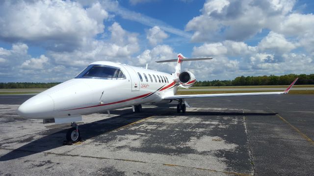 Lear 75 N90GS