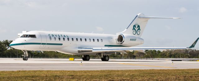 Global Express / 5000 N989SF