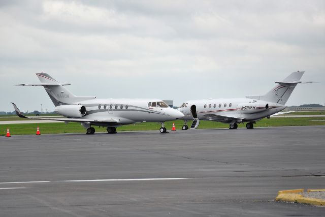 Hawker 800XP N991FR